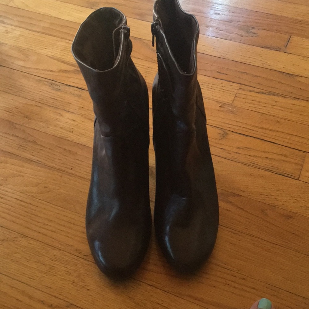Brown boots